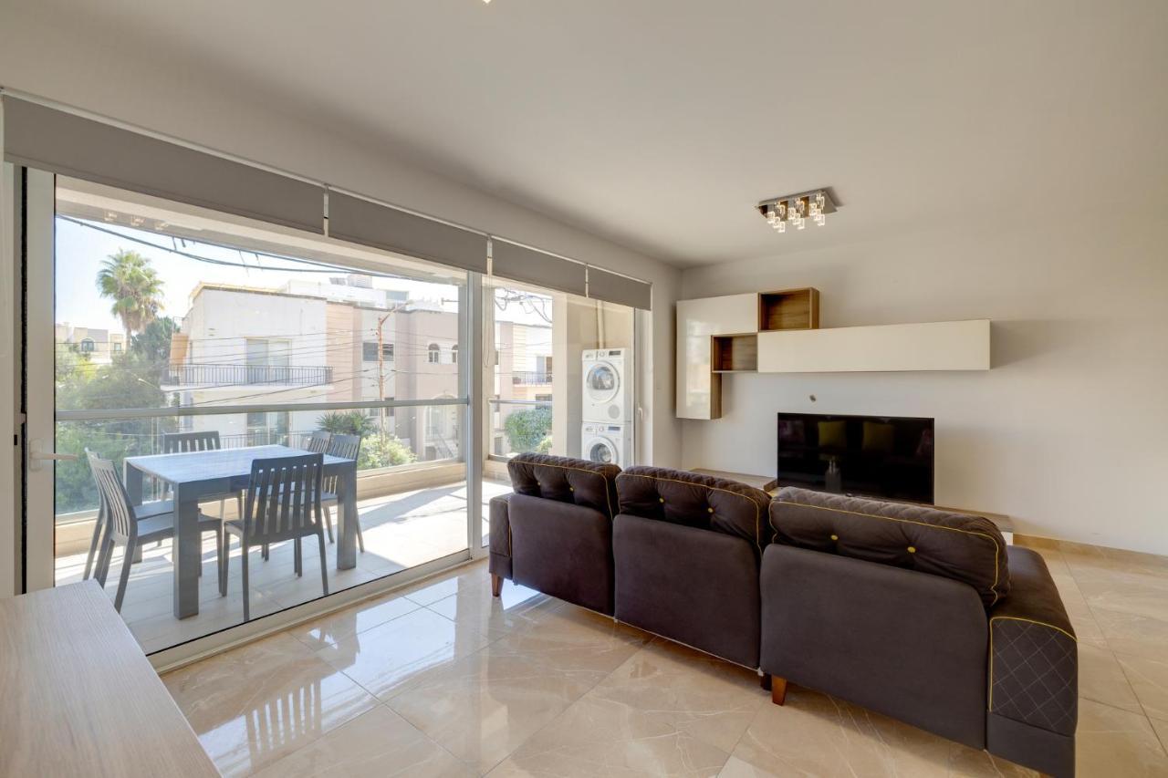 Marvellous 3Br Apartment In Central St Julians Saint Julian's Exterior photo